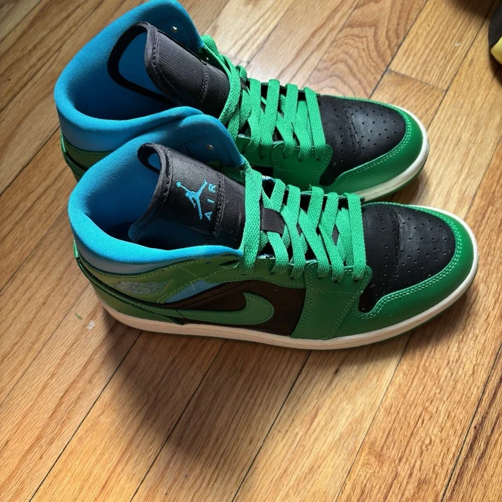 Nike Air Jordan 1 Mid Green Black Blue BQ6472-033 Size 8.5 Women's Excellent - Picture 14 of 15